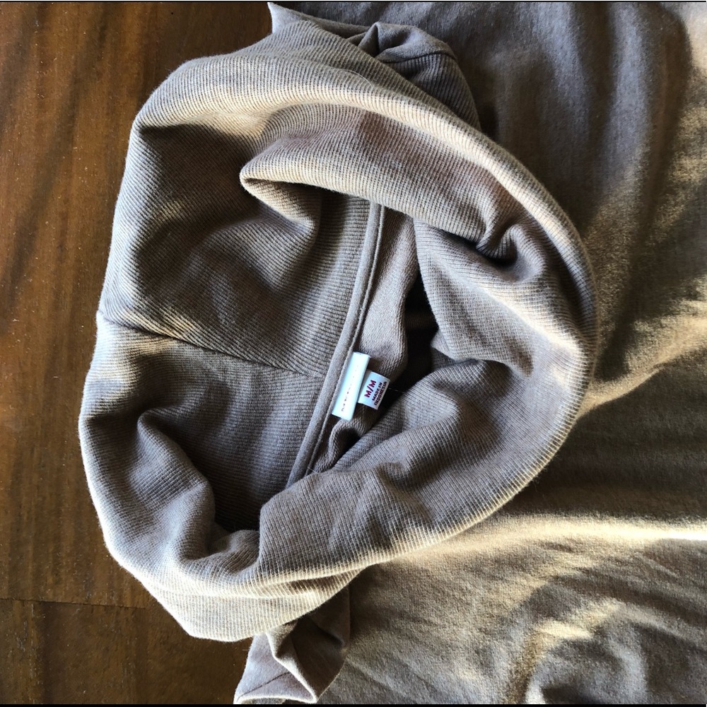 super soft cowl neck tunic ❄️☺️